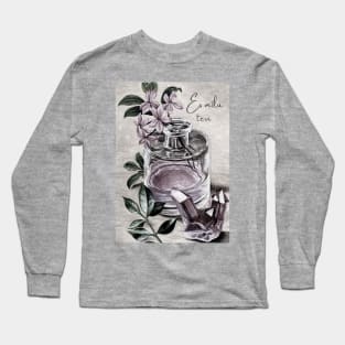 Latvian vintage print perfume & rose quartz - es mīlu tevi Long Sleeve T-Shirt